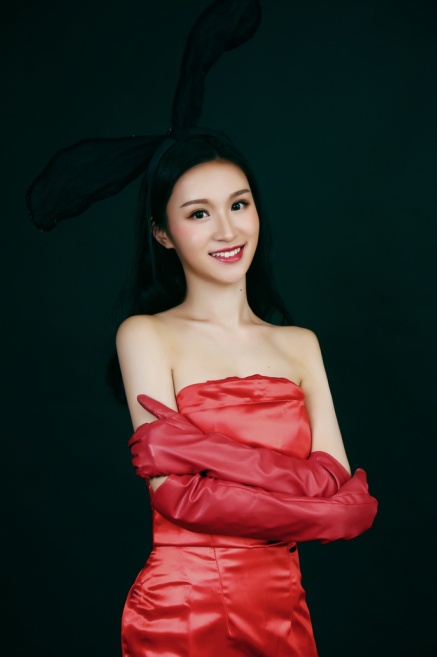 张鹤婷 郑刘佳 关典 张敏 梁严 张娟 衣泓然 李丹 隋欣荣 李冬霞