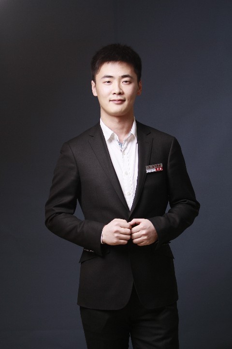 王彩衣(女)29号22票赵  红(女)28号31票马帛震(男)10号63票邹鑫鹏(男)