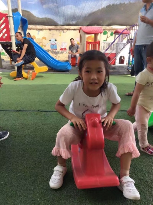 刘雨婷 刘雅瑞 贺娅楠 郑如星 乔聚星 刘梦菲 邹欣妤 林睿 杨昊祯