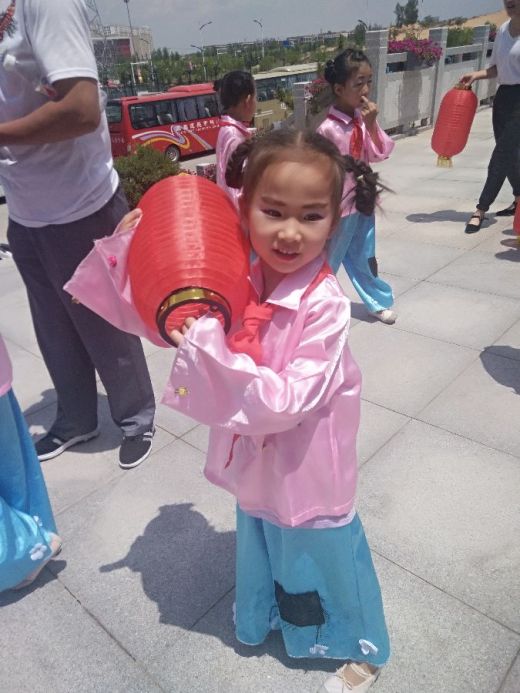 刘雨婷 刘雅瑞 贺娅楠 郑如星 乔聚星 刘梦菲 邹欣妤 林睿 杨昊祯