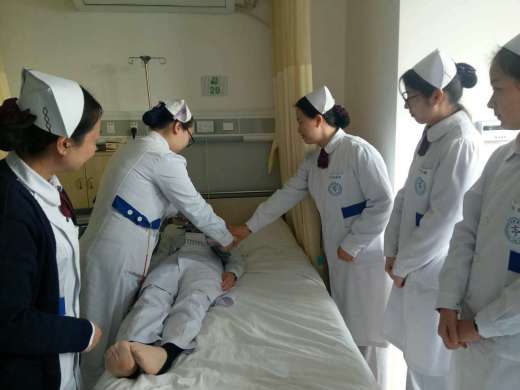 "最美医瞬间"亭医摄影大赛